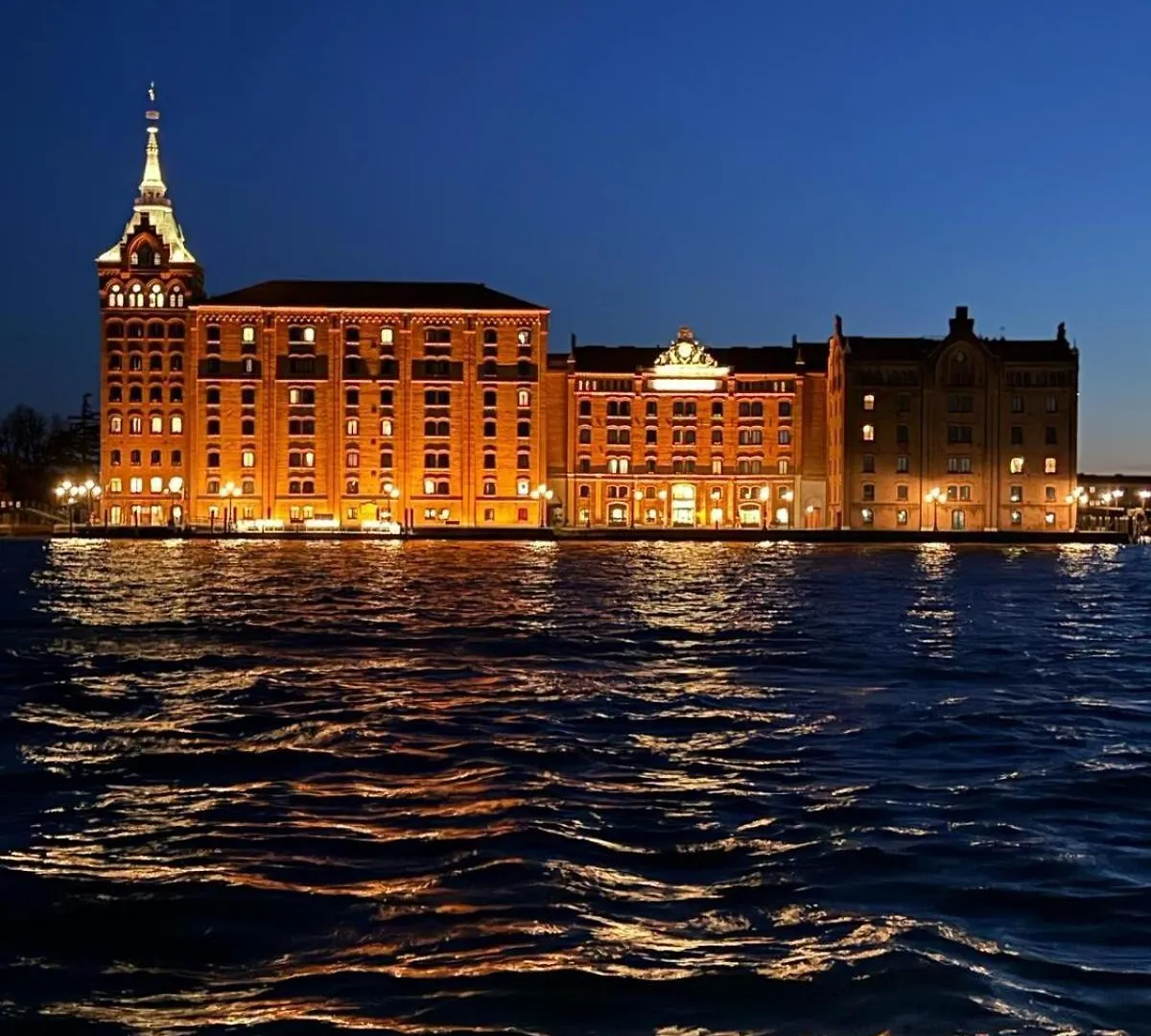 Apartment Molino Stucky Chimera - Canal View Venice